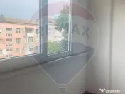 Apartament cu 3 camere de închiriat str. George Cosbuc/P... 