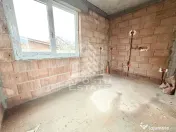 Duplex despartit prin baie si hol cu 3 dormitoare si dressing in Giroc 