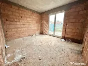 Duplex despartit prin baie si hol cu 3 dormitoare si dressing in Giroc 