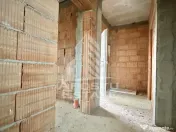 Duplex despartit prin baie si hol cu 3 dormitoare si dressing in Giroc 