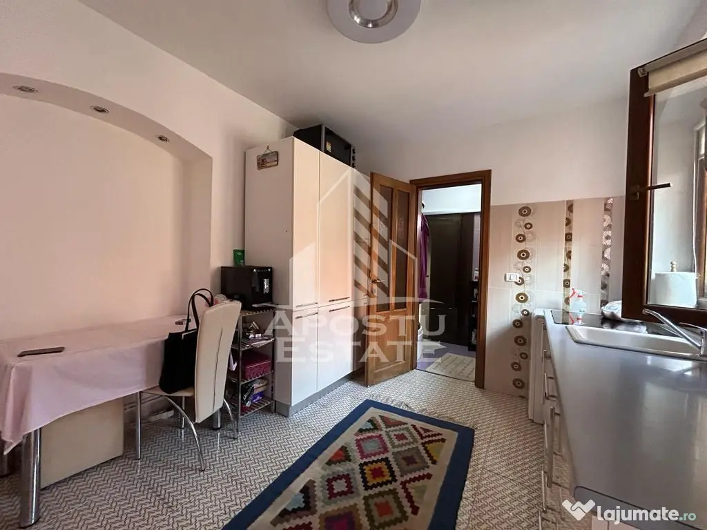 Apartament 2 camere in cladire reabilitata in zona Ultracentrala. - Timisoara (Timis)