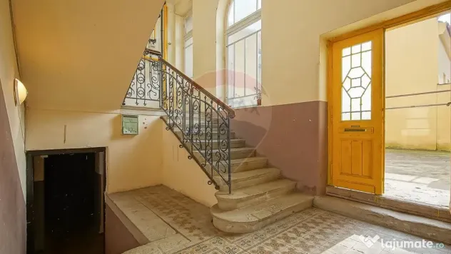 Apartament 2 camere de vânzare, 60 mp utili, locație pr...