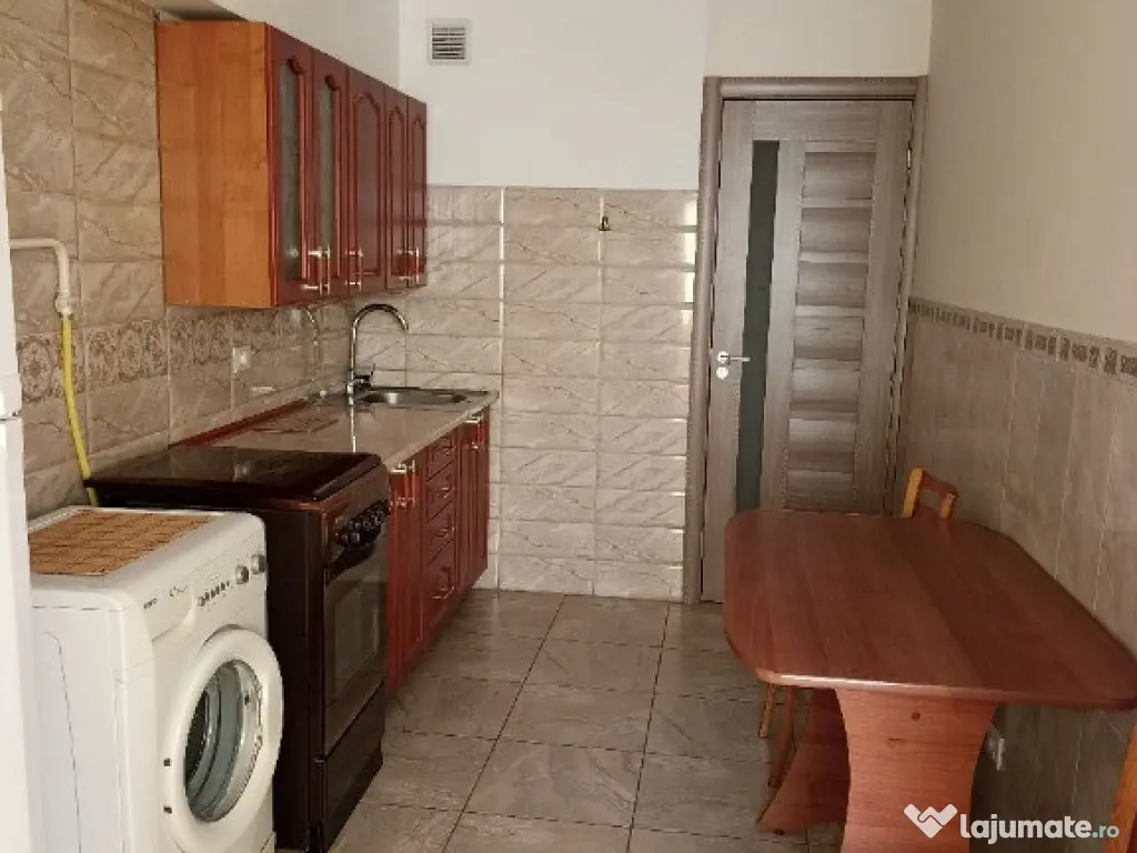 Garsoniera de inchiriat in zona Romancierilor