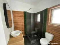 Casa cu 3 camere de vanzare|Locatie foarte buna