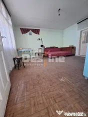 Casă bătrânească de vânzare – Comănești, cartier St 