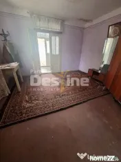 Casă bătrânească de vânzare – Comănești, cartier St 