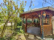 Casă / Vilă spațioasă cu curte generoasă în Urlați