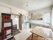 Casă / Vilă spațioasă cu curte generoasă în Urlați 