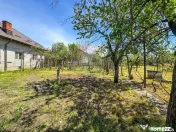 Casă / Vilă spațioasă cu curte generoasă în Urlați 