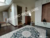 Apartament 2 cam decomandate Str.Florilor Floresti 