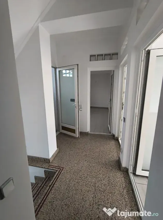 Spatiu birouri Piata Romana- Dacia- Lascar Catargiu adiacent