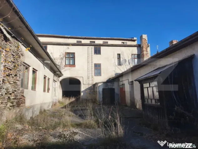 Spatiu multifunctional, zona ultracentrala, 1883mp, Siret