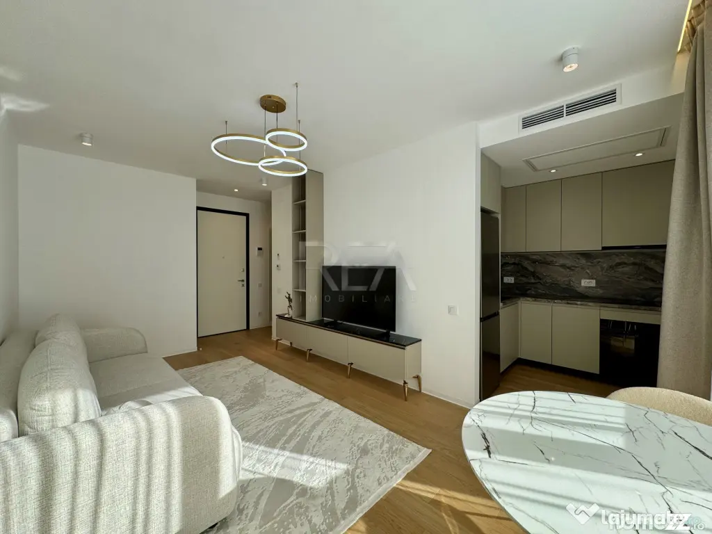 Studio Dublu mobilat și utilat complet în One Lake Club