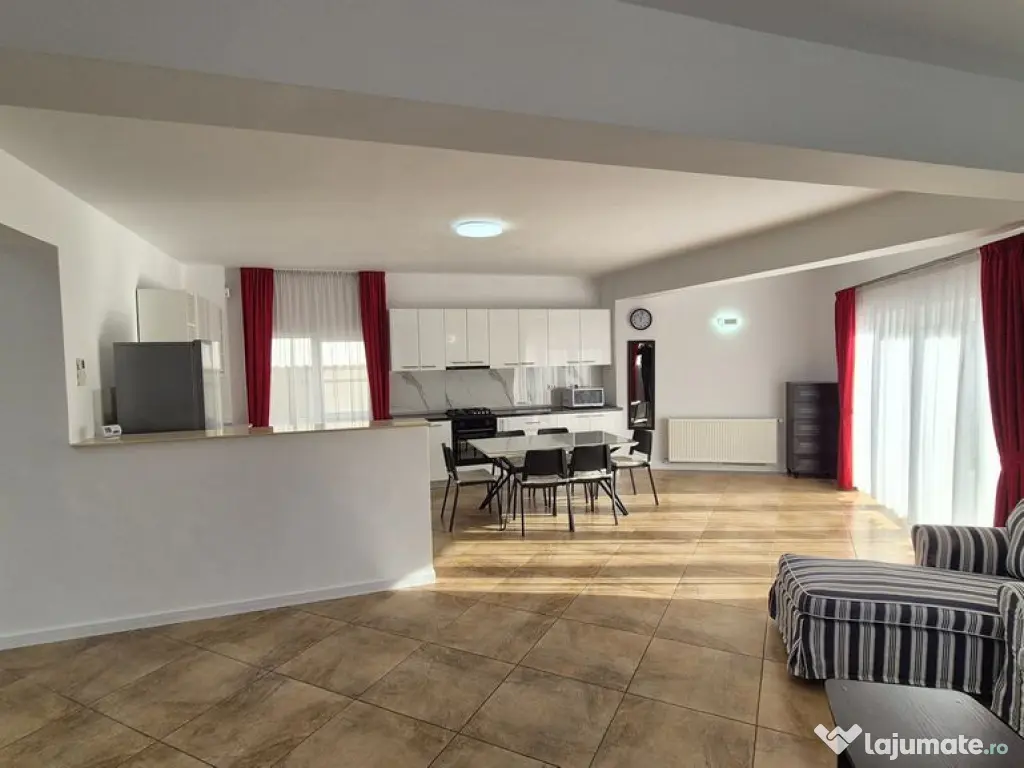 Casă cu 5 camere, 220 mp, teren 500 mp – Prelungirea G...