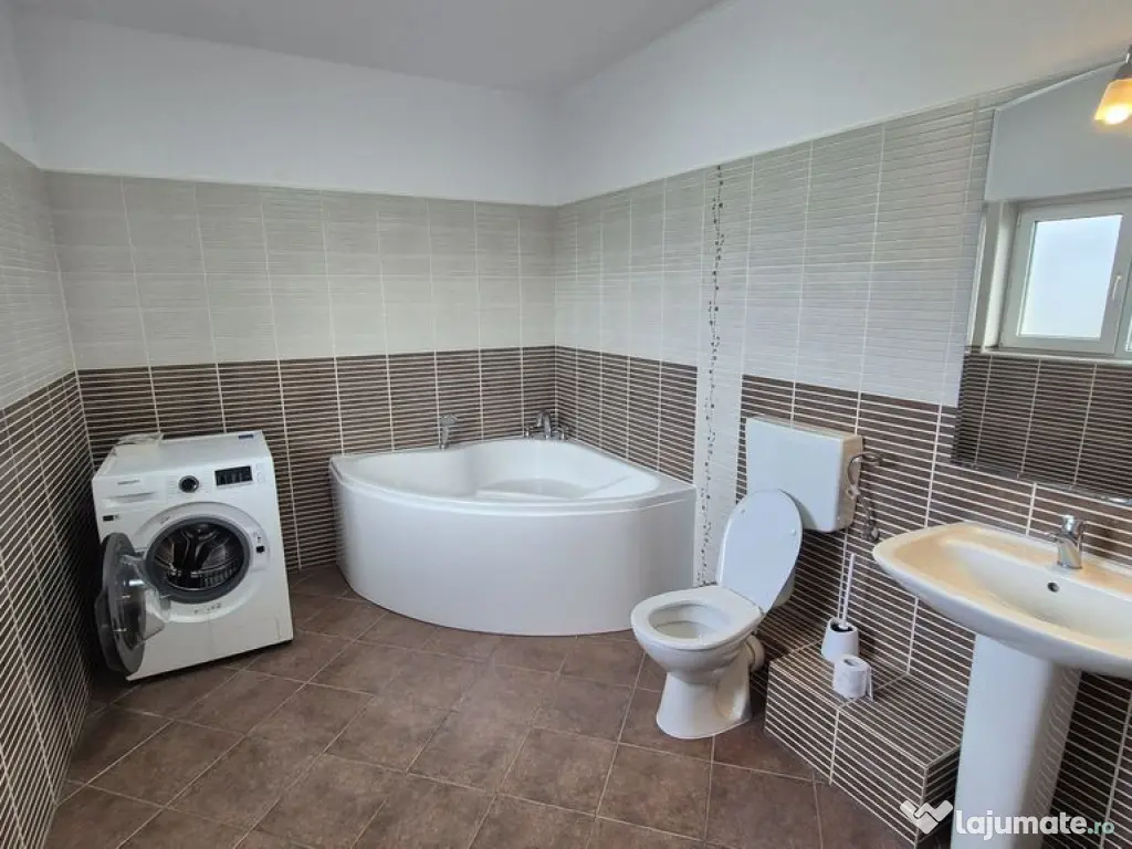 Casă cu 5 camere, 220 mp, teren 500 mp – Prelungirea G...