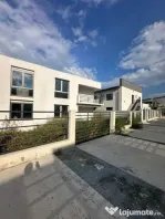 Casă de vânzare situată în zona Mamaia Sat