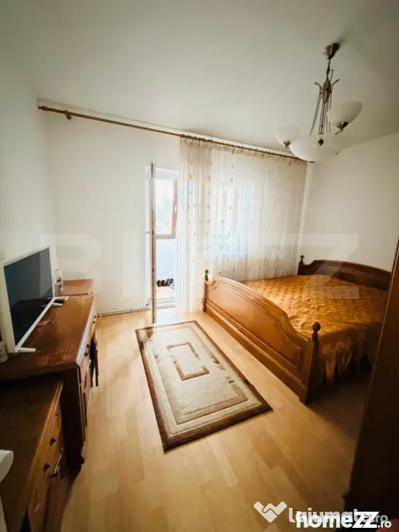 Apartament cu 3 camere, 2 bai, 2 balcoane, 2 locuri de parca