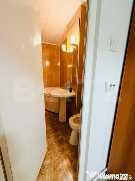 Apartament cu 3 camere, 2 bai, 2 balcoane, 2 locuri de parca