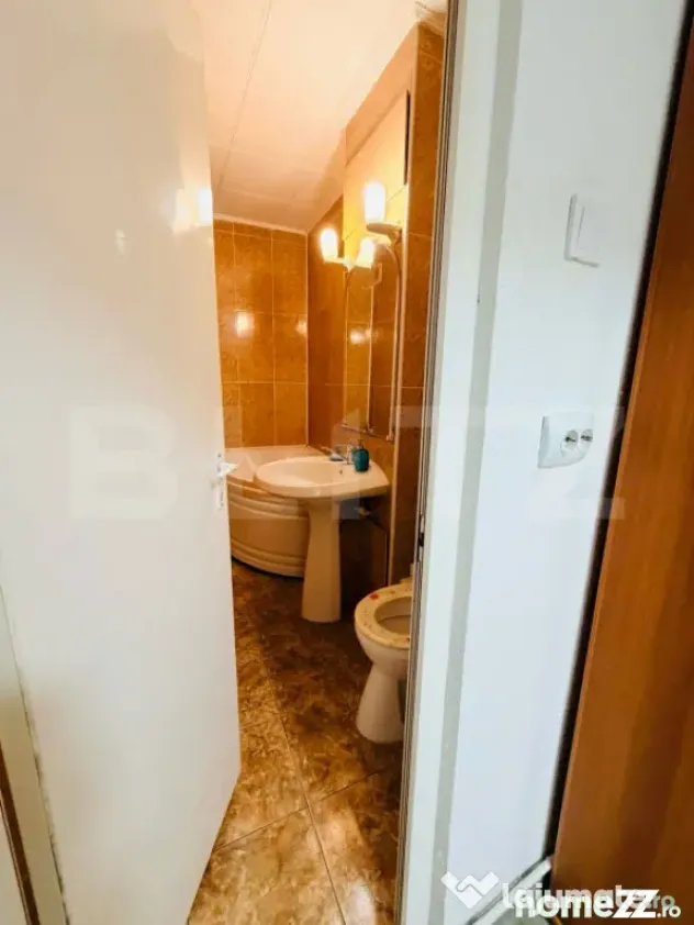 Apartament cu 3 camere, 2 bai, 2 balcoane, 2 locuri de parca