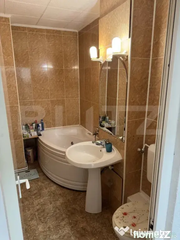 Apartament cu 3 camere, 2 bai, 2 balcoane, 2 locuri de parca