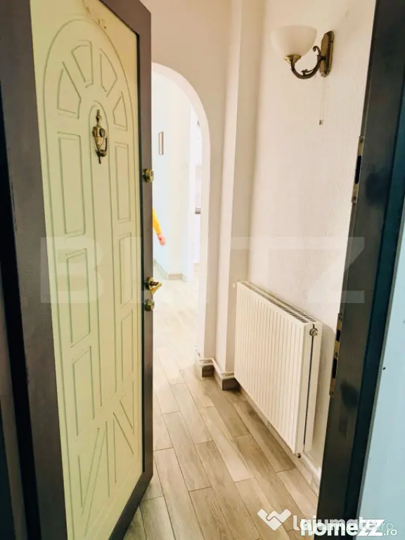 Apartament cu 3 camere, 2 bai, 2 balcoane, 2 locuri de parca