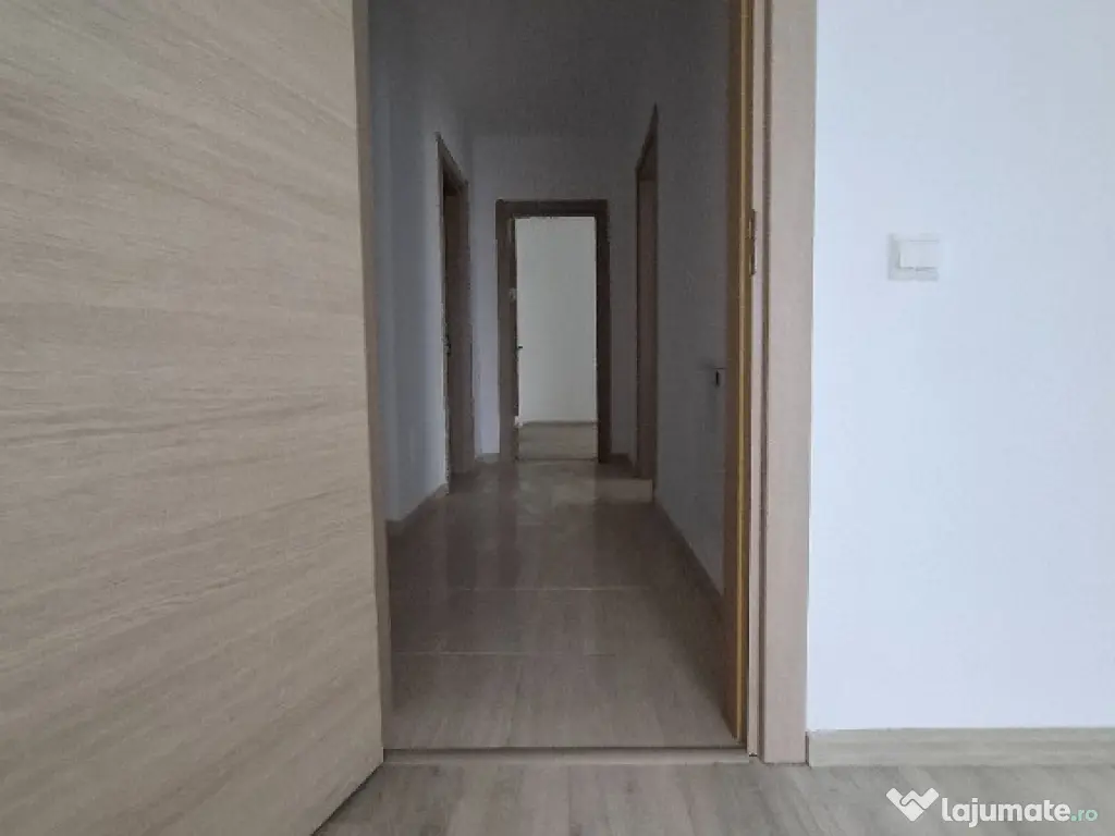 Apartament 3 camere Drumul Gura Putnei