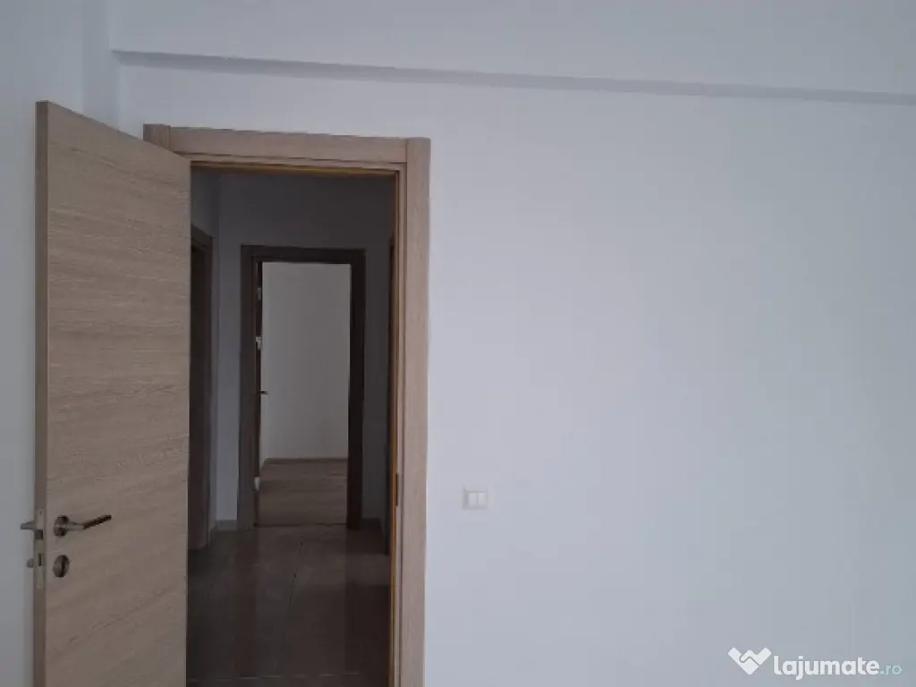 Apartament 3 camere Drumul Gura Putnei