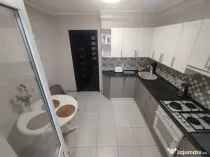 Apartament cu 3 camere de vanzare zona Drumul Sarii