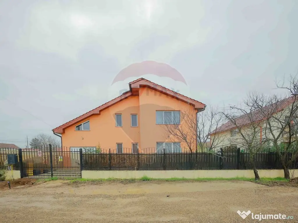 Casă familie mare Episcopia, 6 camere, garaj, curte 500 ...