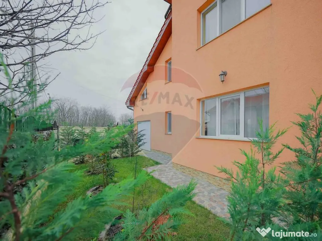 Casă familie mare Episcopia, 6 camere, garaj, curte 500 ...