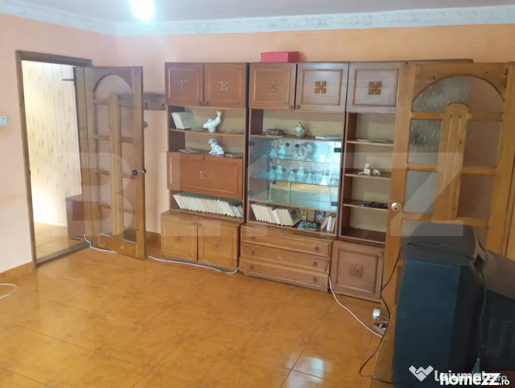 Apartament 3 camere, 70 mp, zona Micro 11