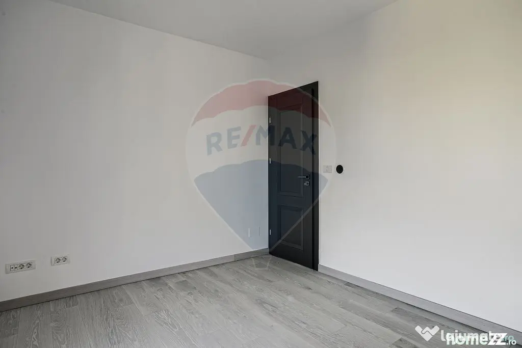 Apartament nou de vânzare cu 3 camere la Adora Park