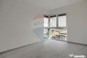 Apartament nou de vânzare cu 3 camere la Adora Park