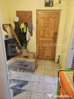 Apartament cu 2 camere, 55 mp, etajul 4, cu balcon și centr