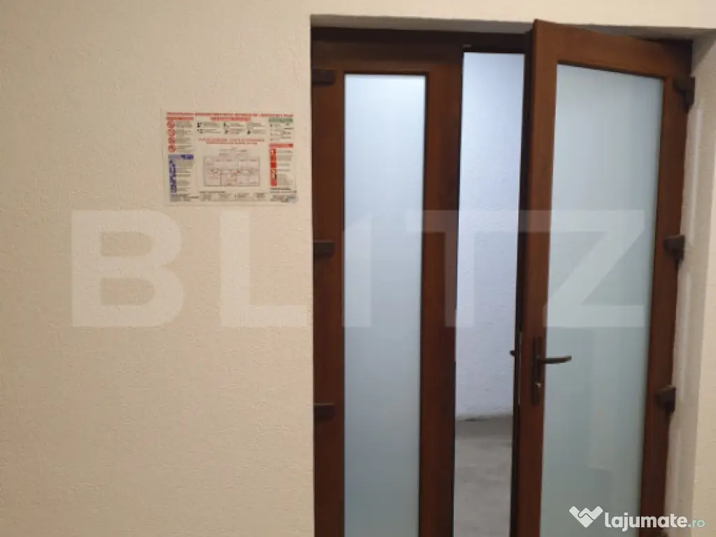 Clădire mixtă: parter + 3 etaje + terasă | Bartolomeu, Br