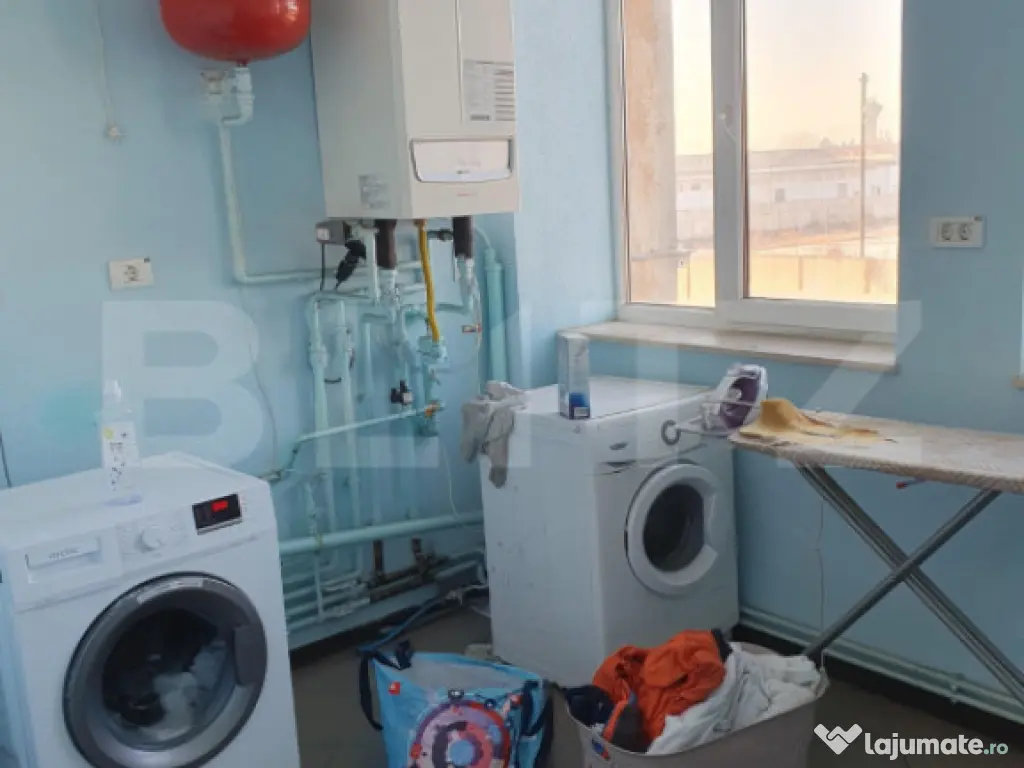 Clădire mixtă: parter + 3 etaje + terasă | Bartolomeu, Br