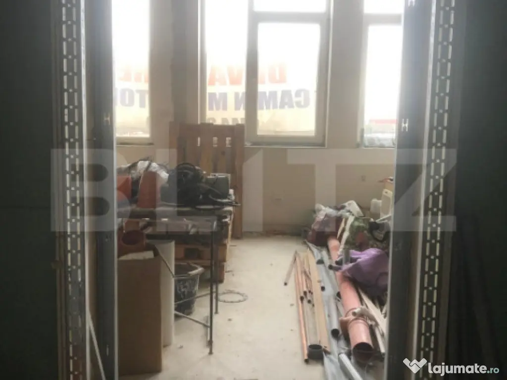 Clădire mixtă: parter + 3 etaje + terasă | Bartolomeu, Br