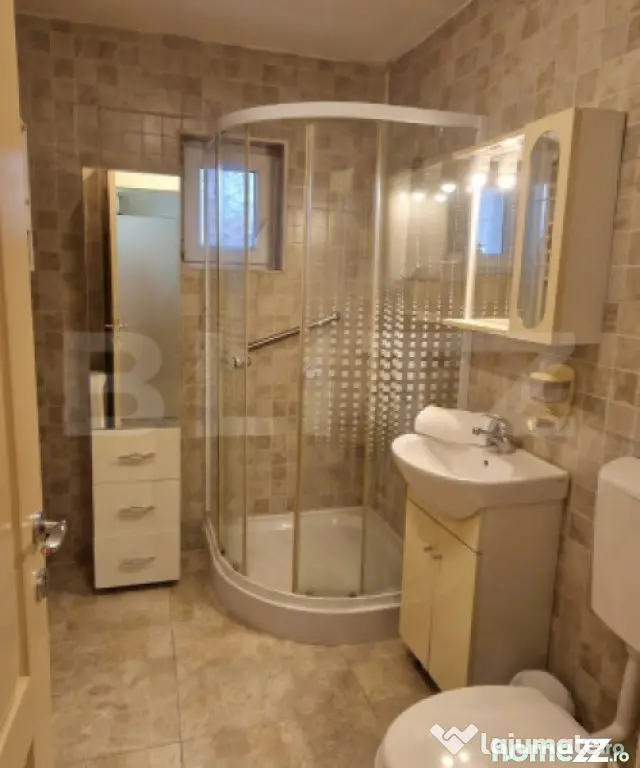Apartament 2 camere, mobilat, parcare, decomandat, zona Nico