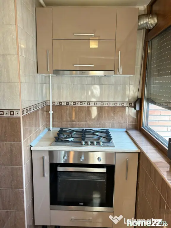 - Renovat recent! Apartament 3 camere Calarasi 4, et. interm - Braila (Braila)