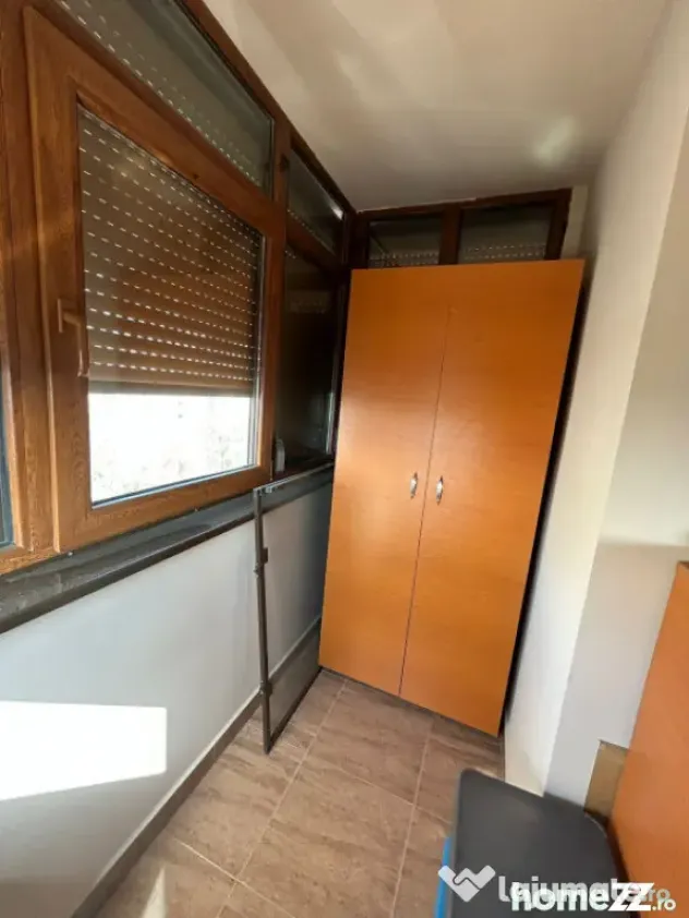 - Renovat recent! Apartament 3 camere Calarasi 4, et. interm - Braila (Braila)