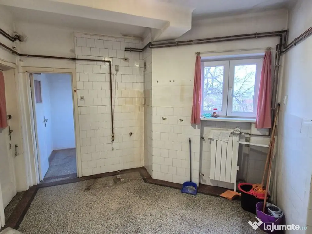 Apartament cu 3 camere 111,78 mp - Cl. Victoriei - Nicola...