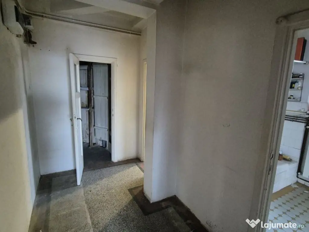 Apartament cu 3 camere 111,78 mp - Cl. Victoriei - Nicola...