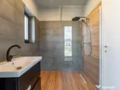 Casa moderna aproape de Pitesti si Mioveni 