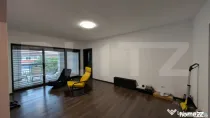 Micro 3 Apartament de inchiriat 3 camere cu 2 bai, etaj 3/4