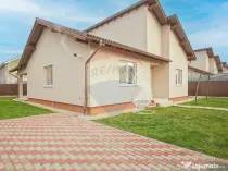 Casă pe parter cu încălzire în pardoseală – Sânpe...