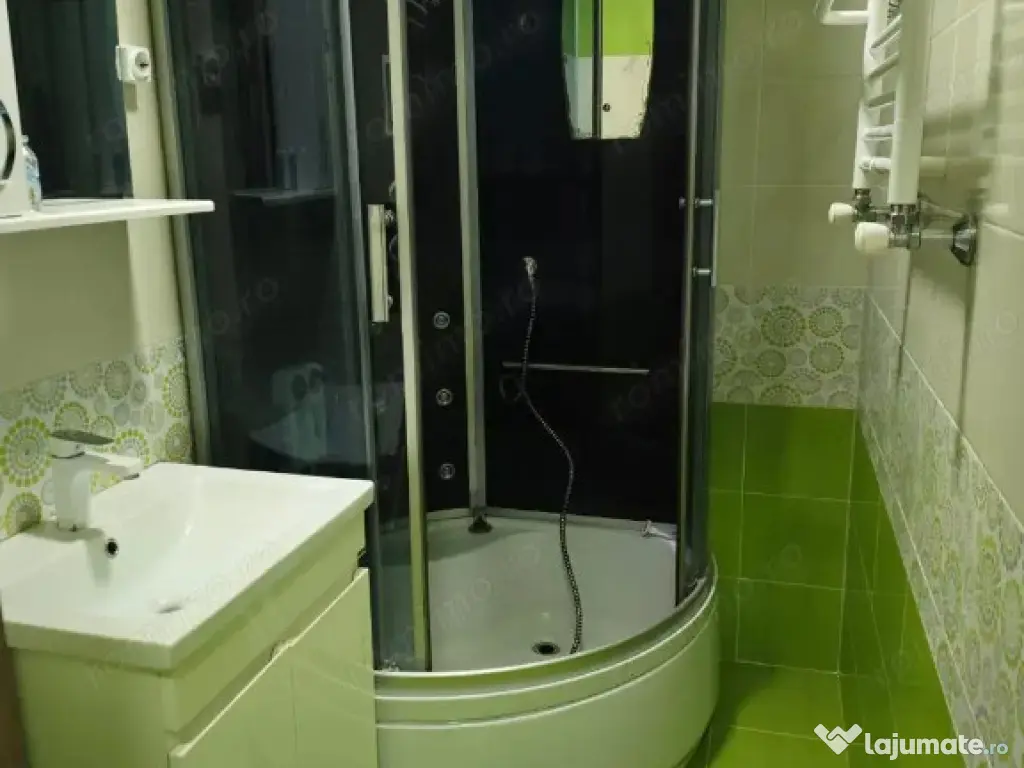 2 camere in Militari