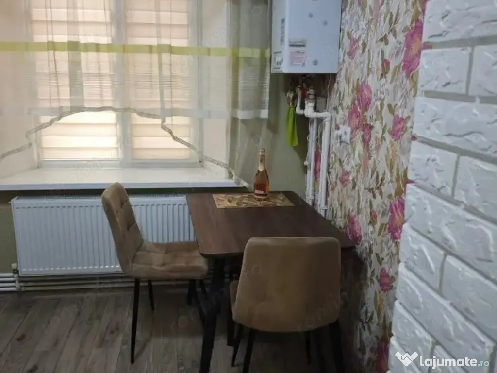 2 camere in Militari