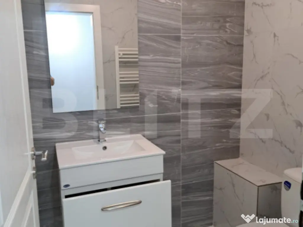 Apartament de vanzare 3 camere, 62.70 mp Valea Adanca