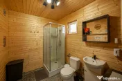Casă + garaj modern de 80 mp pe teren de 782 mp în Câmpul 