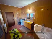 Apartament deosebit cu 3 camere de inchiriat-Centru Istoric 